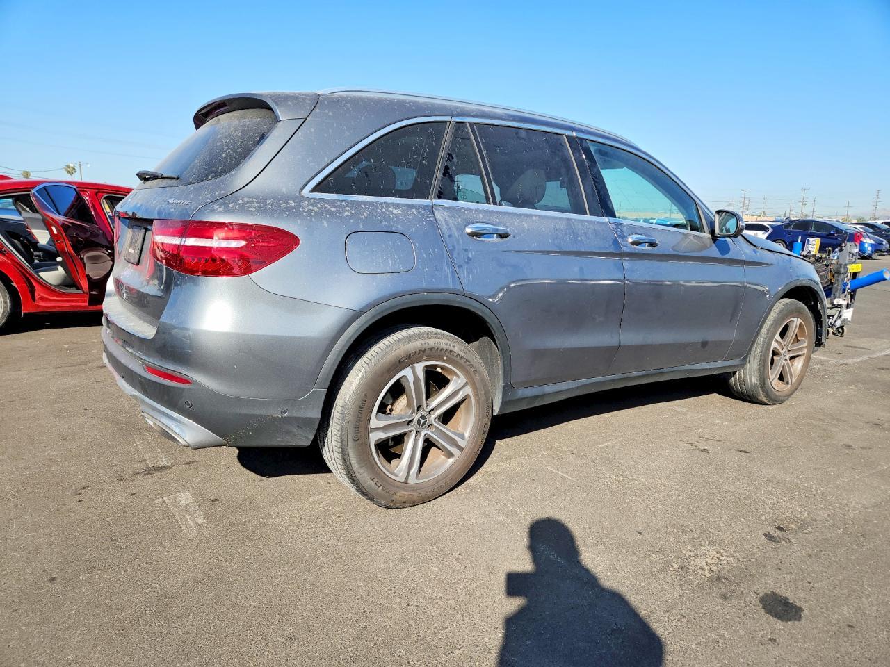 2017 Mercedes-Benz Glc 300 4Matic - Фото 3