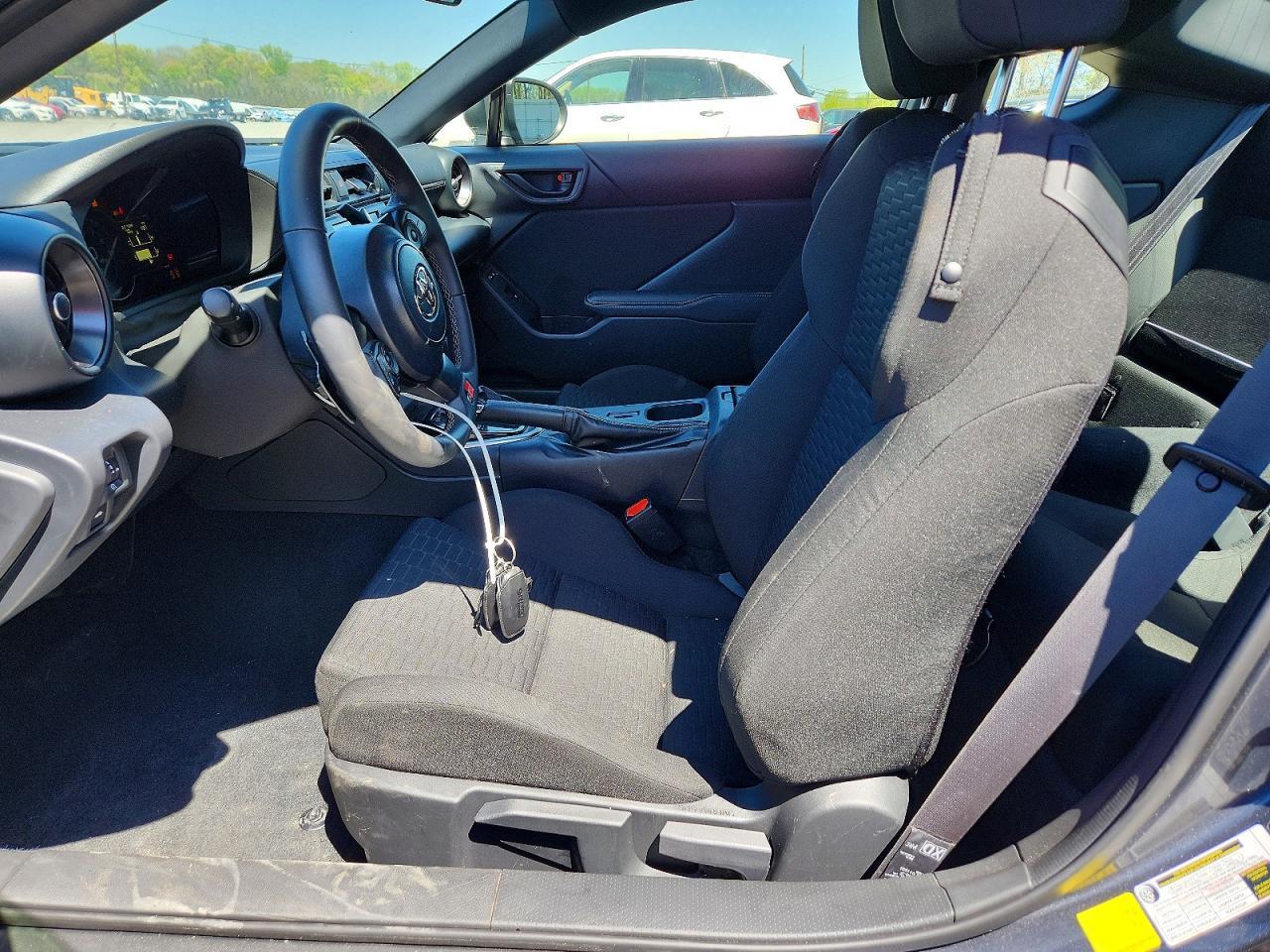 2025 Toyota Gr 86 - Image 7