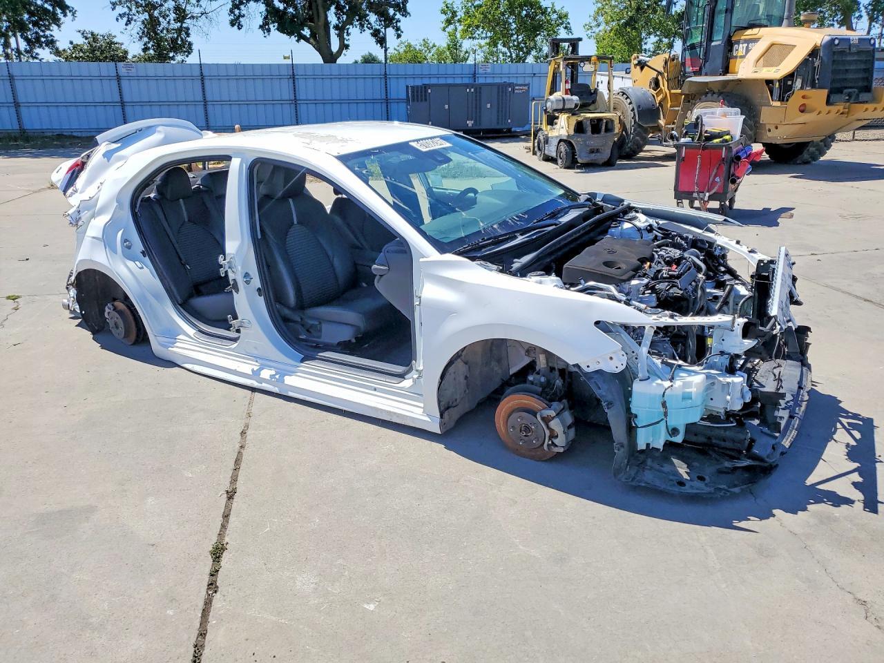2021 Toyota Camry Se - Image 4