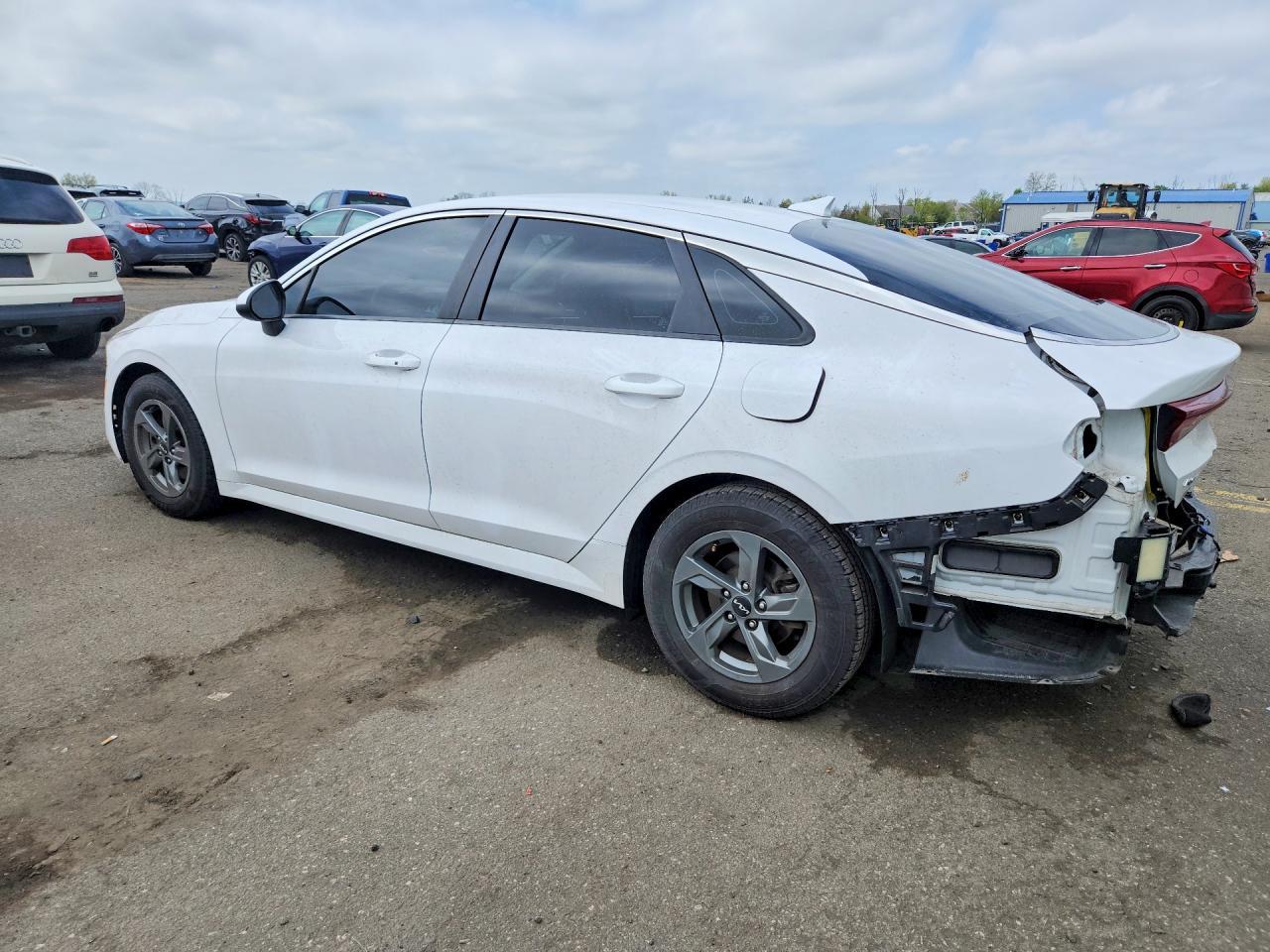 2022 Kia K5 Lxs - Image 2