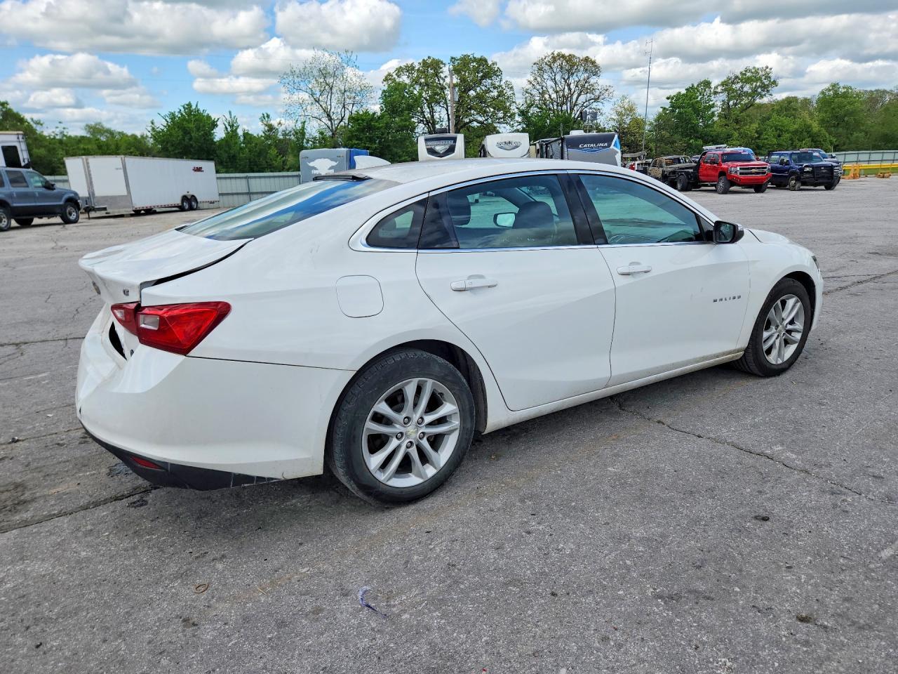 2018 Chevrolet Malibu Lt - Image 3