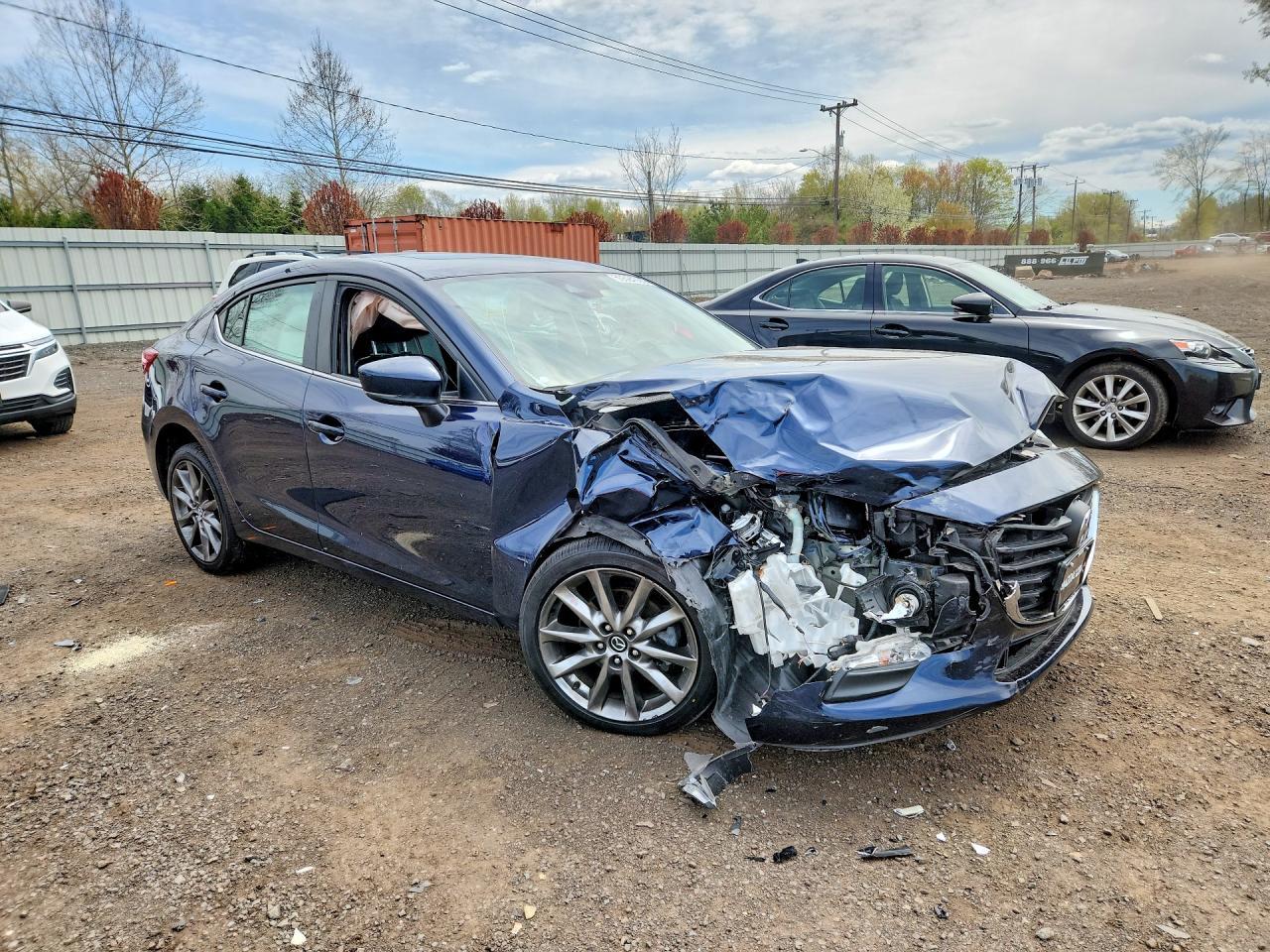 2018 Mazda 3 Touring - Фото 4