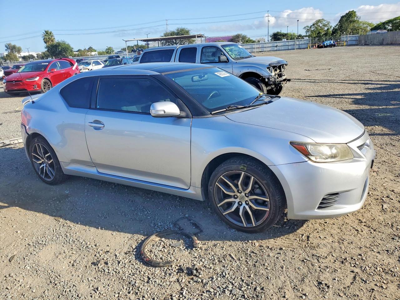 2011 Scion Tc Base - Фото 4