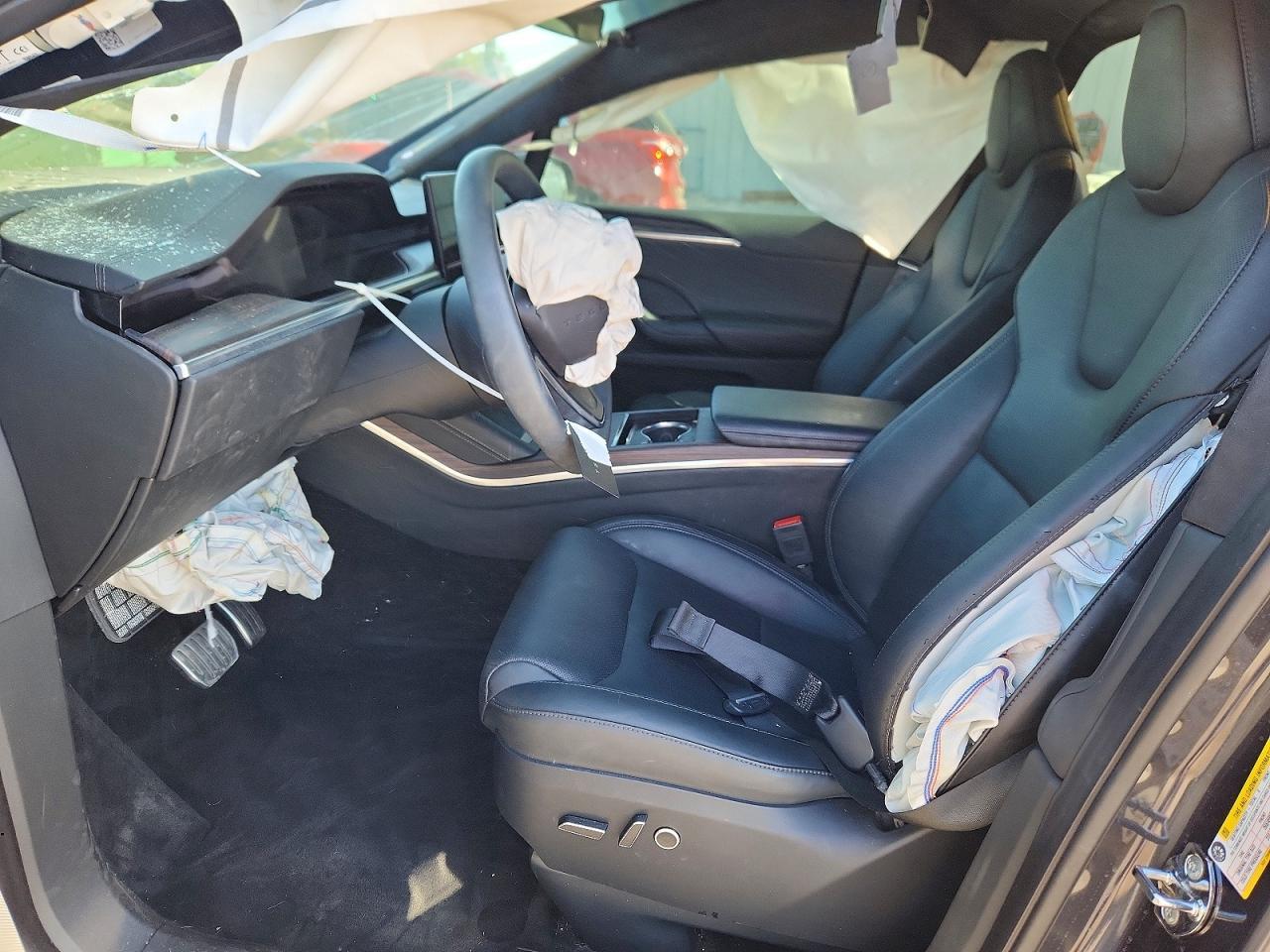 2024 Tesla Model X - Фото 7