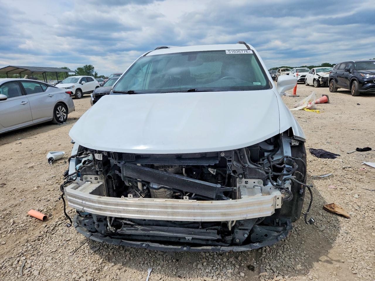 2017 Chrysler Pacifica Touring L - Image 5