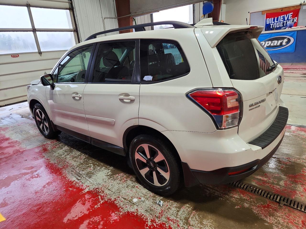 2018 Subaru Forester 2.5I Premium - Фото 2