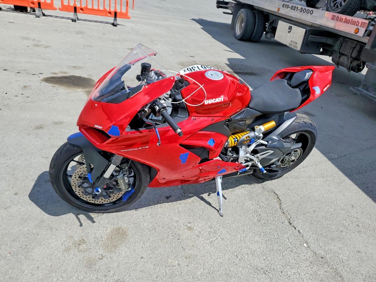 2022 Ducati Panigale V2 - Image 3