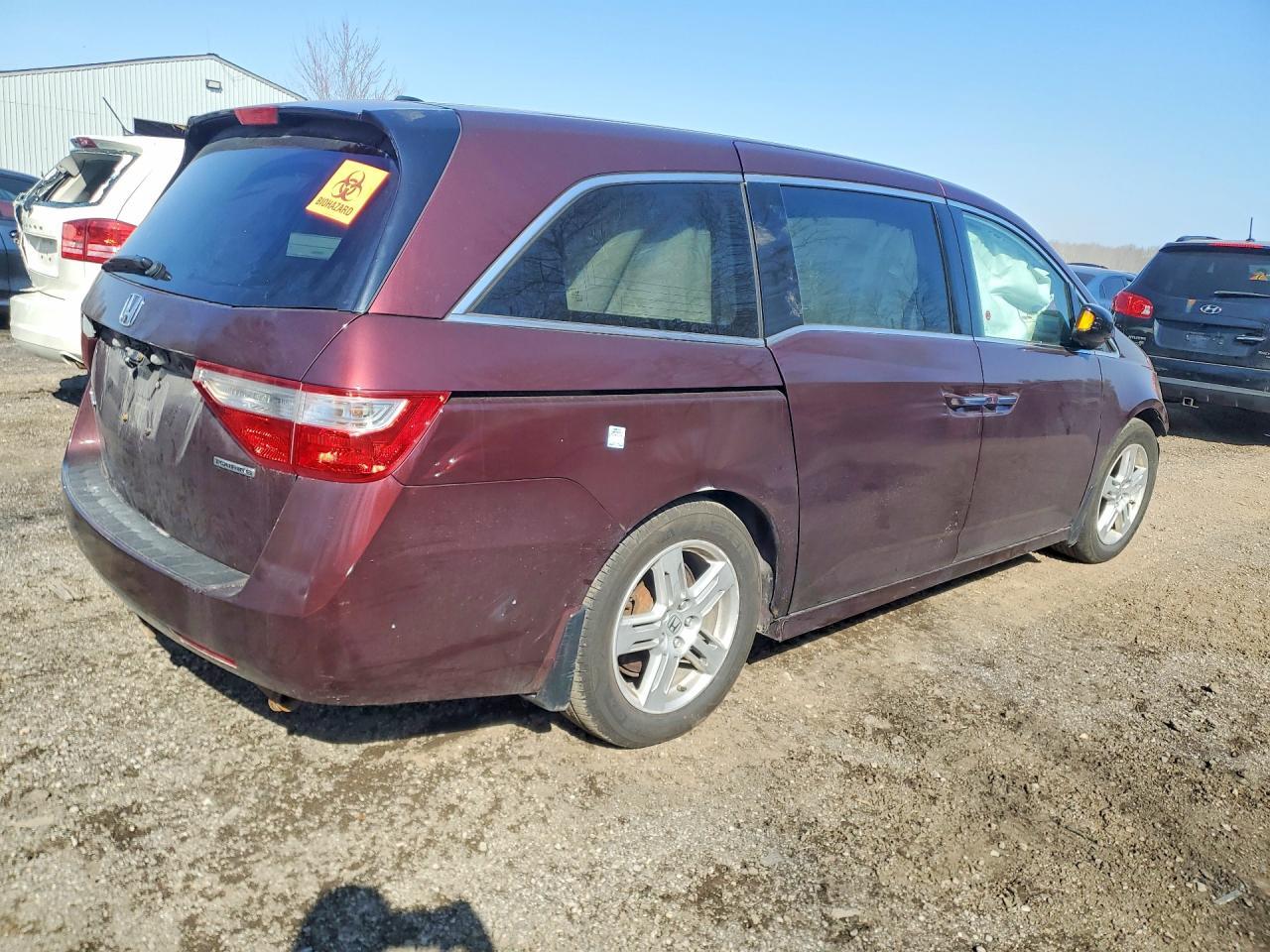 2012 Honda Odyssey Touring - Image 3