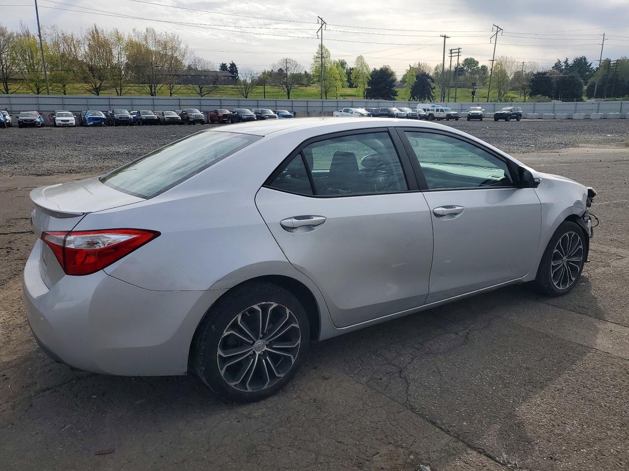 2015 Toyota Corolla S Plus - Фото 3
