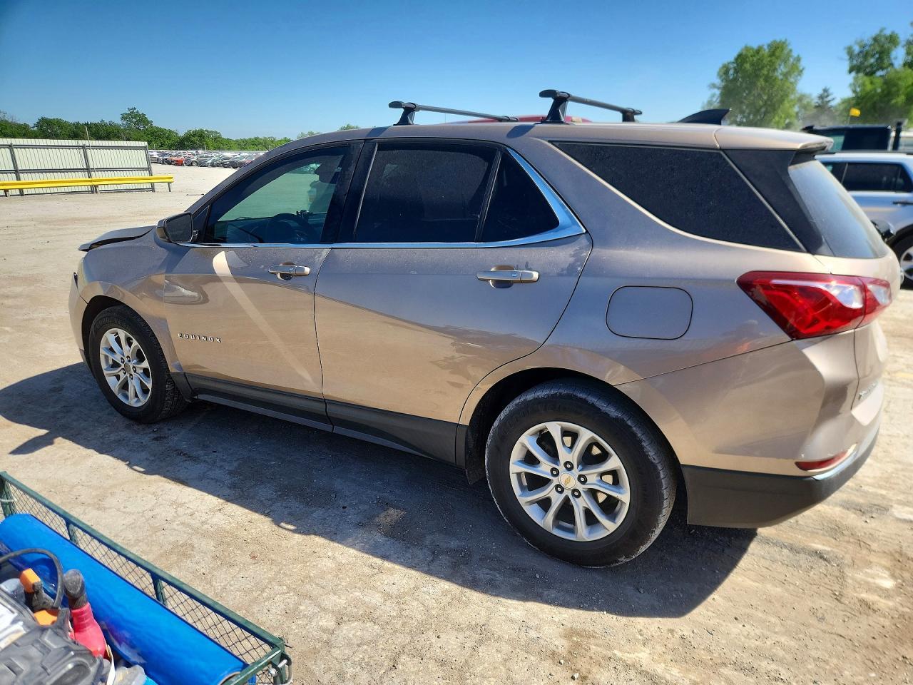 2018 Chevrolet Equinox - Image 2