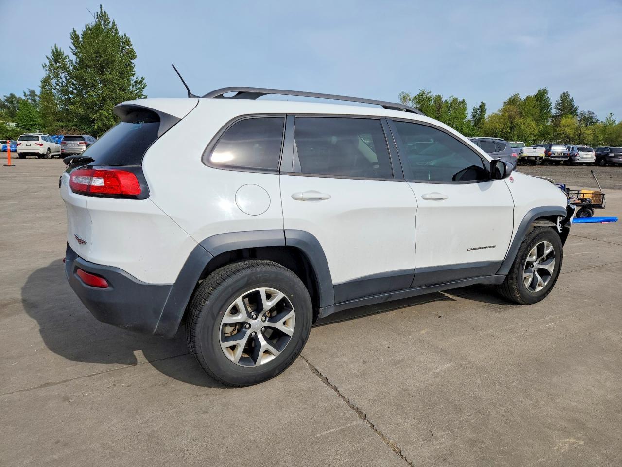 2017 Jeep Cherokee Trailhawk - Image 3