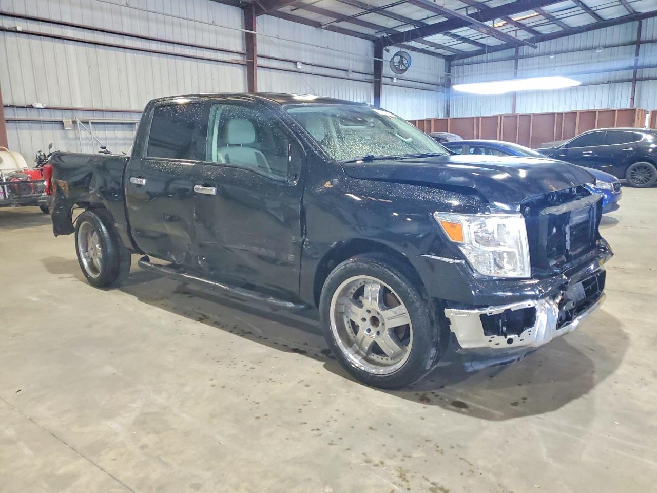 2020 Nissan Titan Sv - Image 4