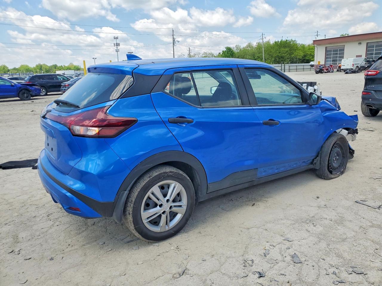 2024 Nissan Kicks S - Image 3
