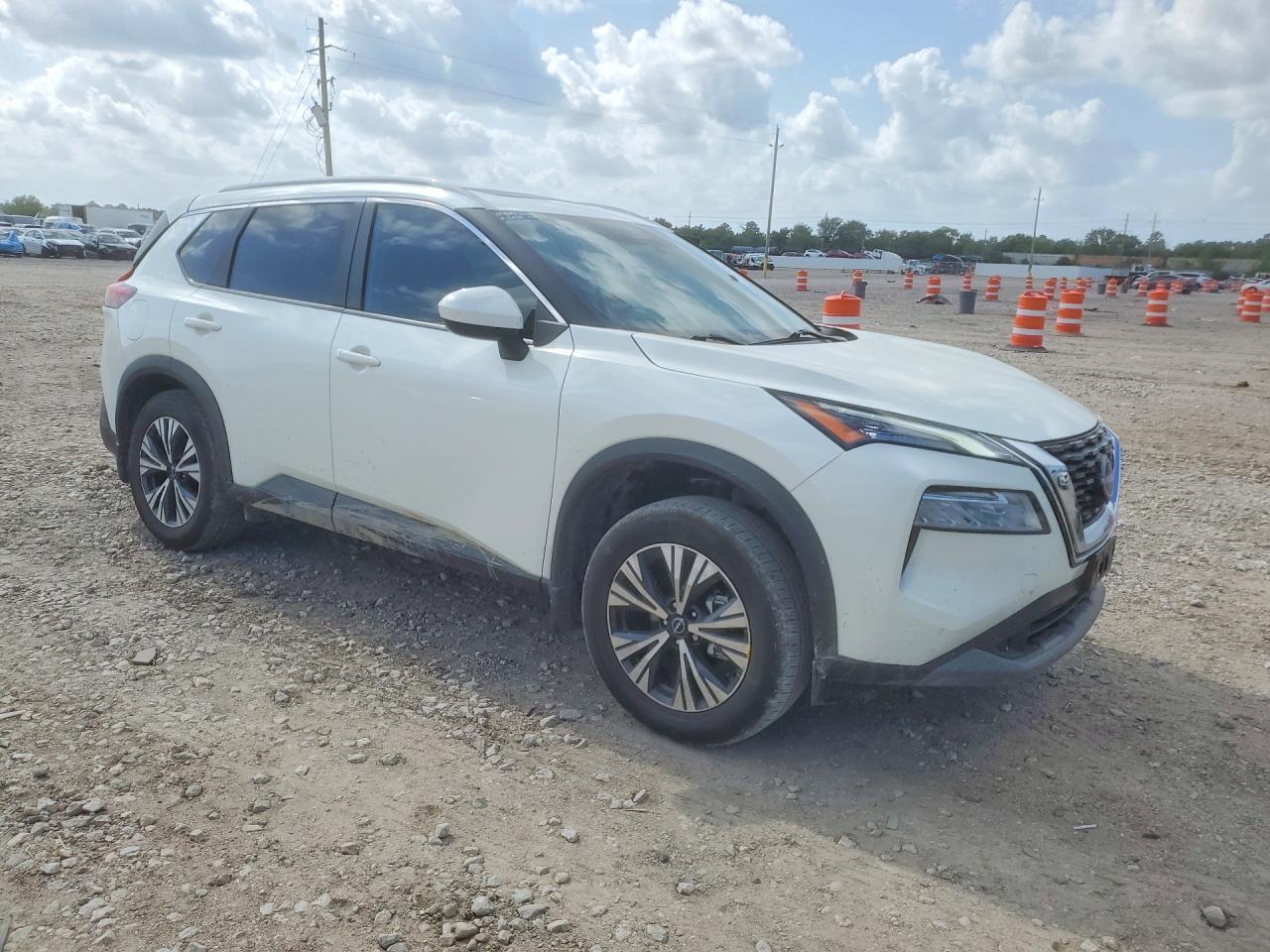 2023 Nissan Rogue - Фото 4
