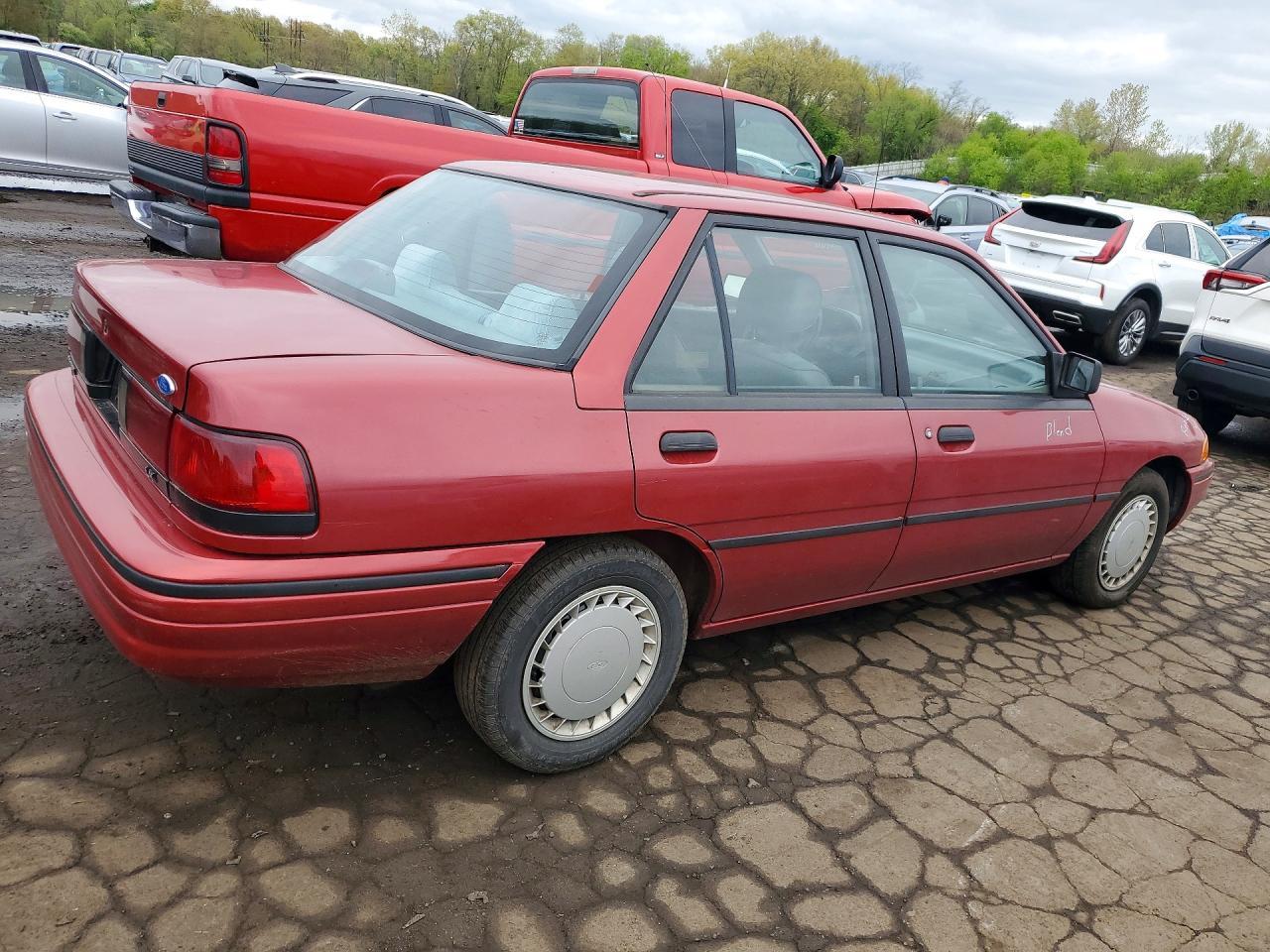 1993 Ford Escort Lx - Фото 3