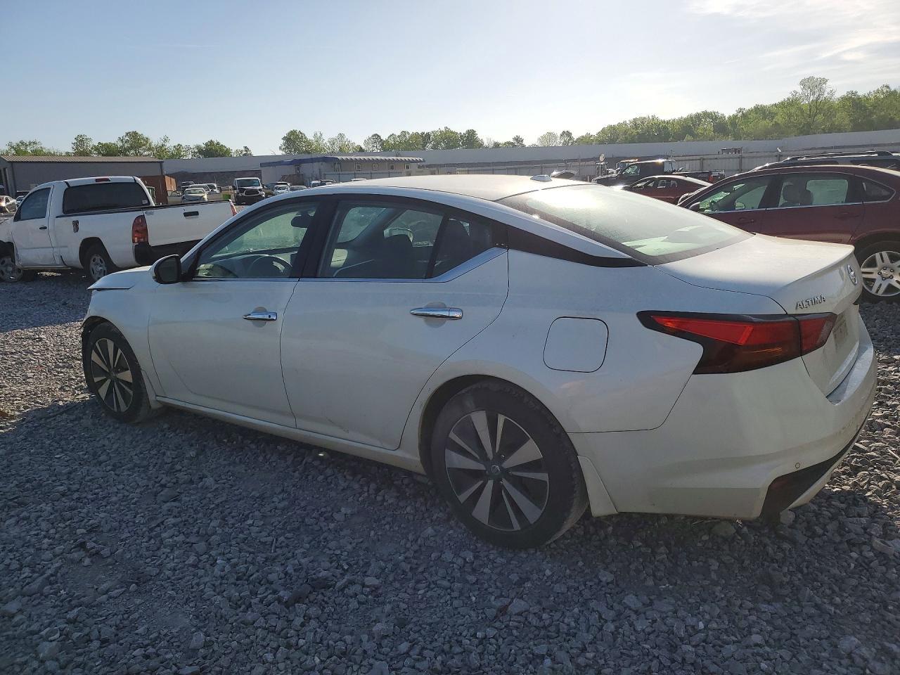 2019 Nissan Altima Sv - Фото 2