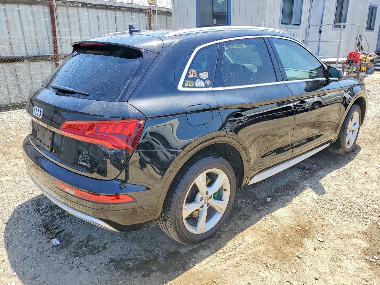 2020 Audi Q5 Premium - Image 3