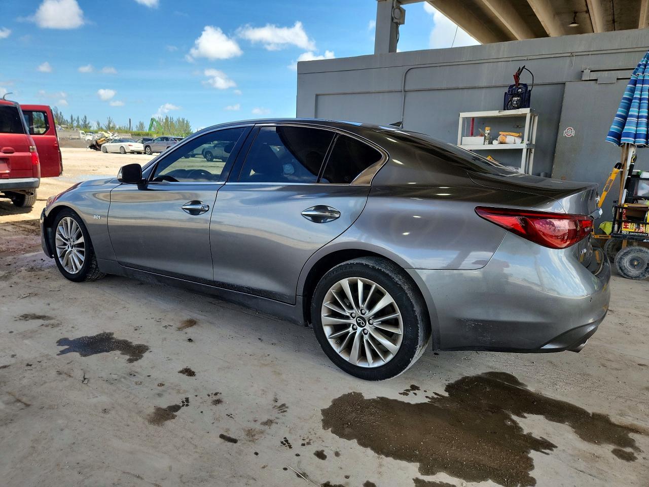 2021 Infiniti Q50 Luxe - Фото 2
