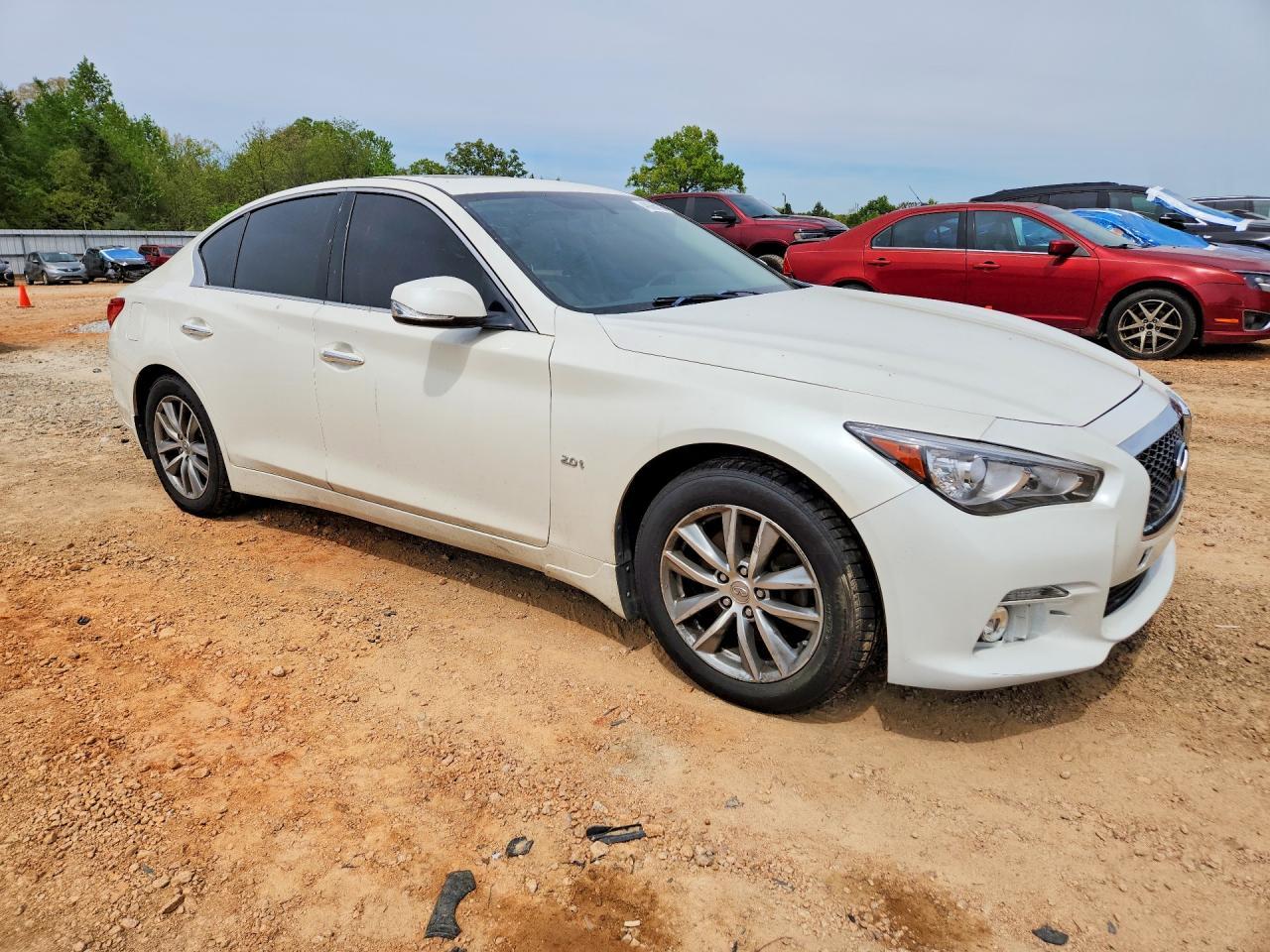 2016 Infiniti Q50 2.0T Premium - Фото 4