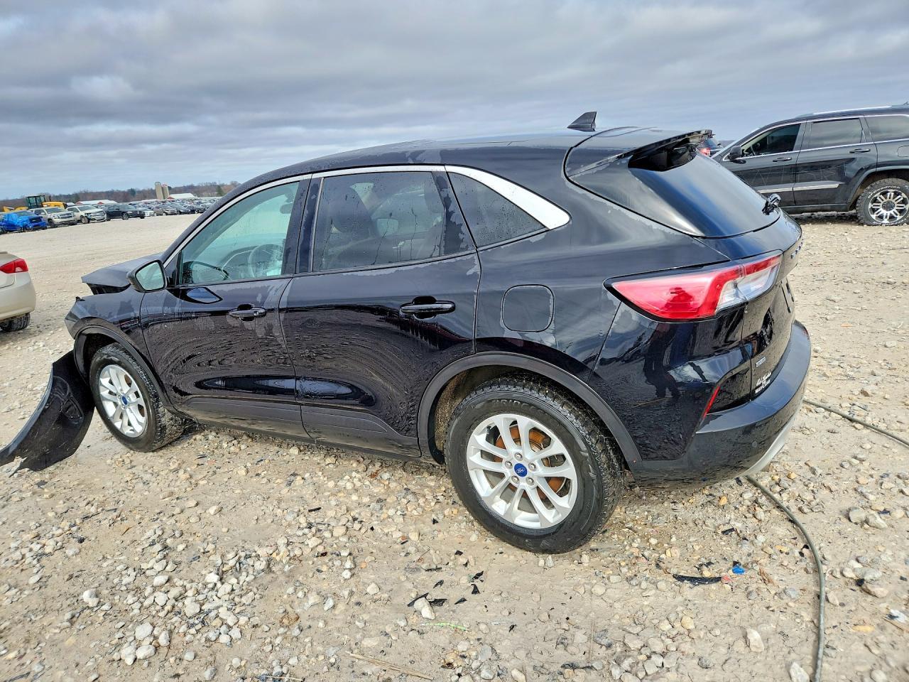 2020 Ford Escape Se - Фото 2