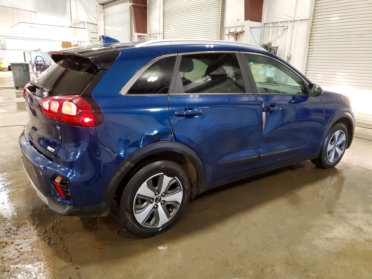 2021 Kia Niro Lx - Image 3