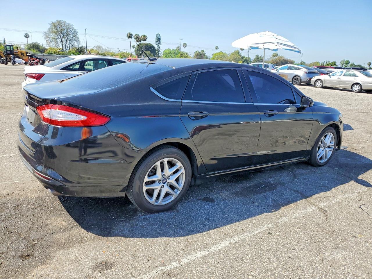 2015 Ford Fusion Se - Image 3