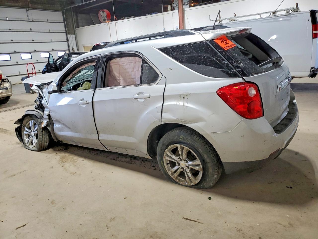 2015 Chevrolet Equinox Lt - Image 2