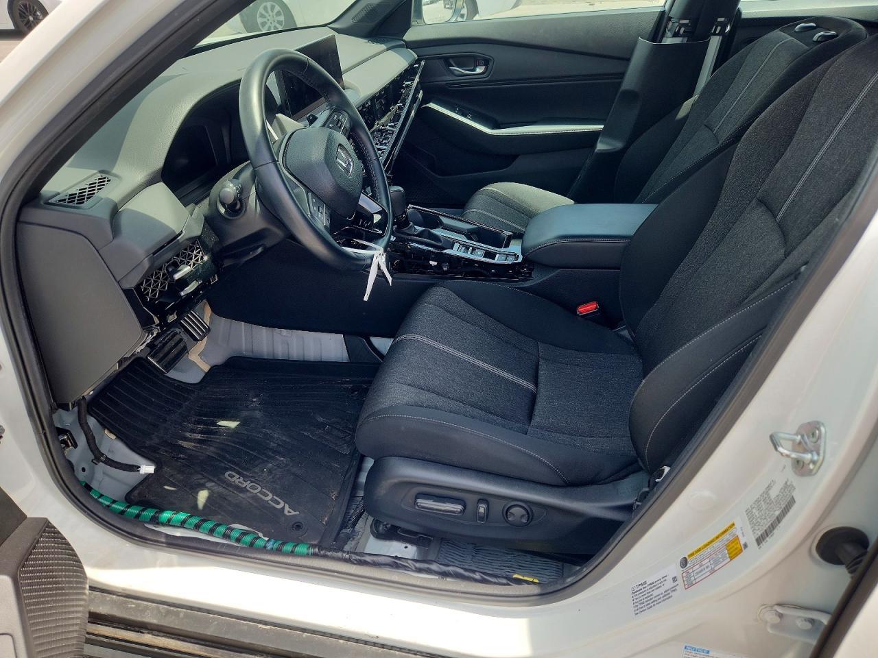 2024 Honda Accord Hybrid Sport - Image 7
