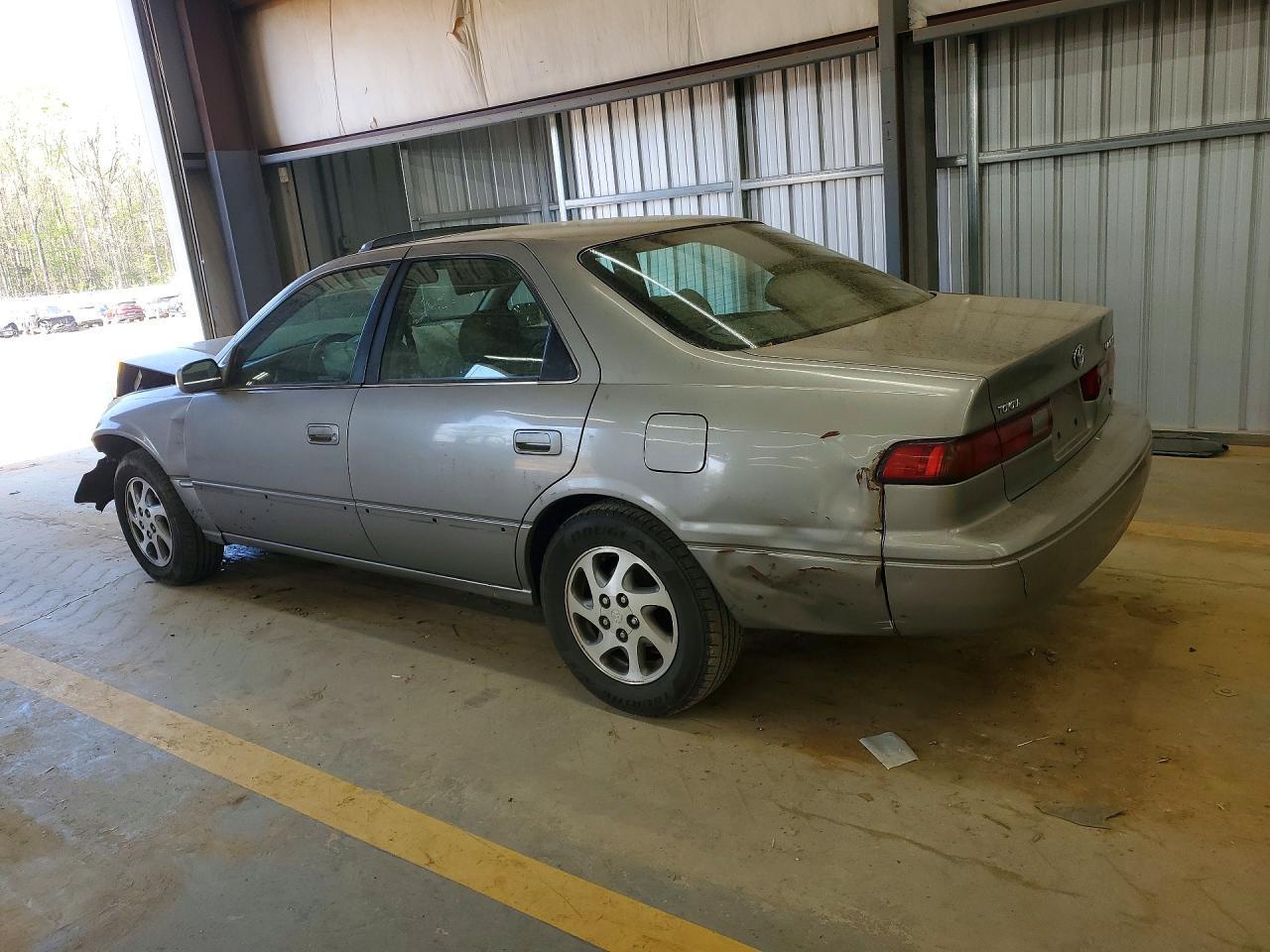1998 Toyota Camry Xle V6 - Фото 2