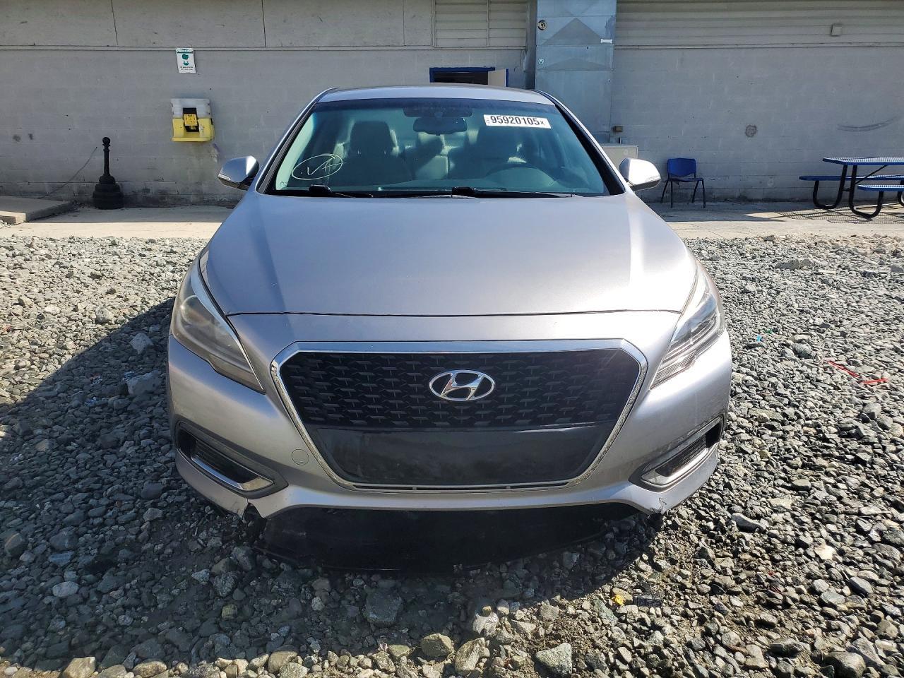 2017 Hyundai Sonata Hybrid - Фото 5