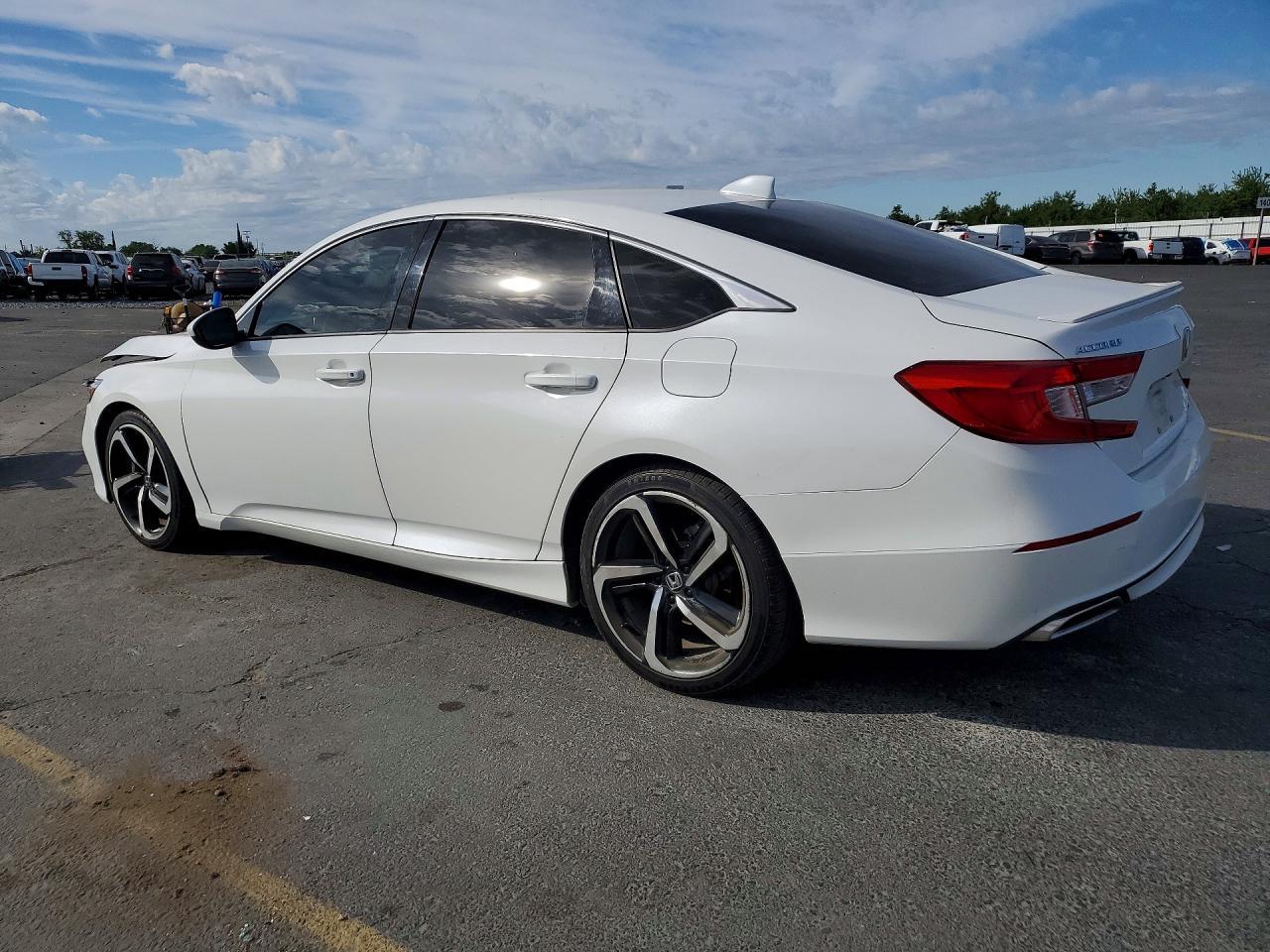 2019 Honda Accord Sport - Фото 2