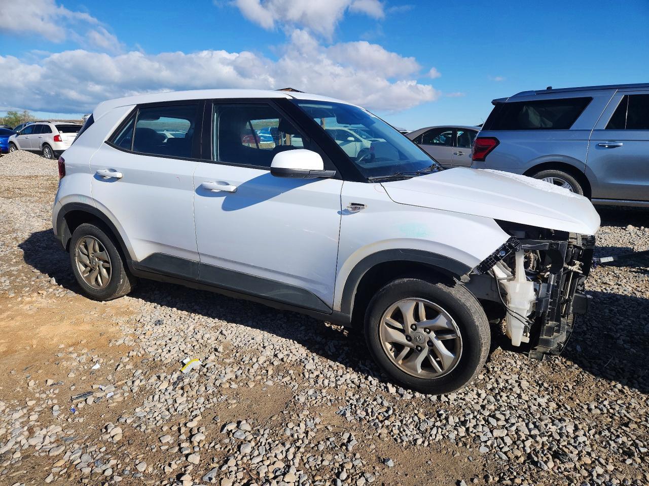 2022 Hyundai Venue Se - Фото 4