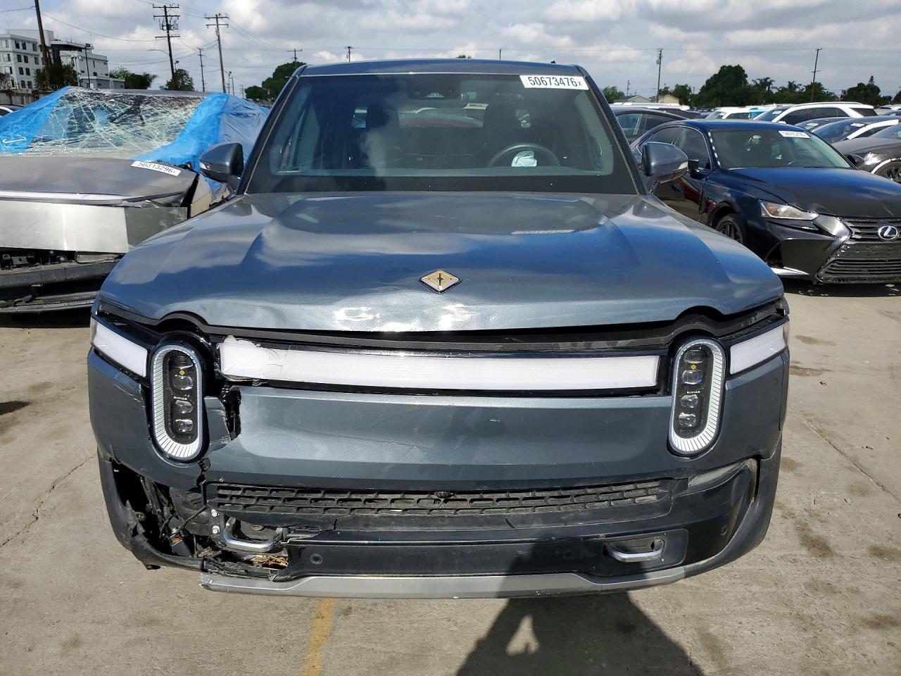 2022 Rivian R1T Adventure - Фото 5