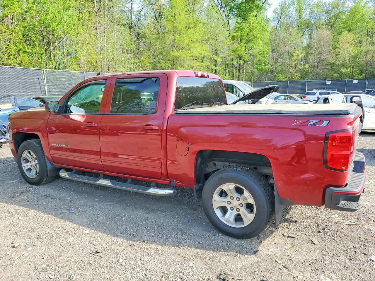 2018 Chevrolet Silverado K1500 Lt - Image 2