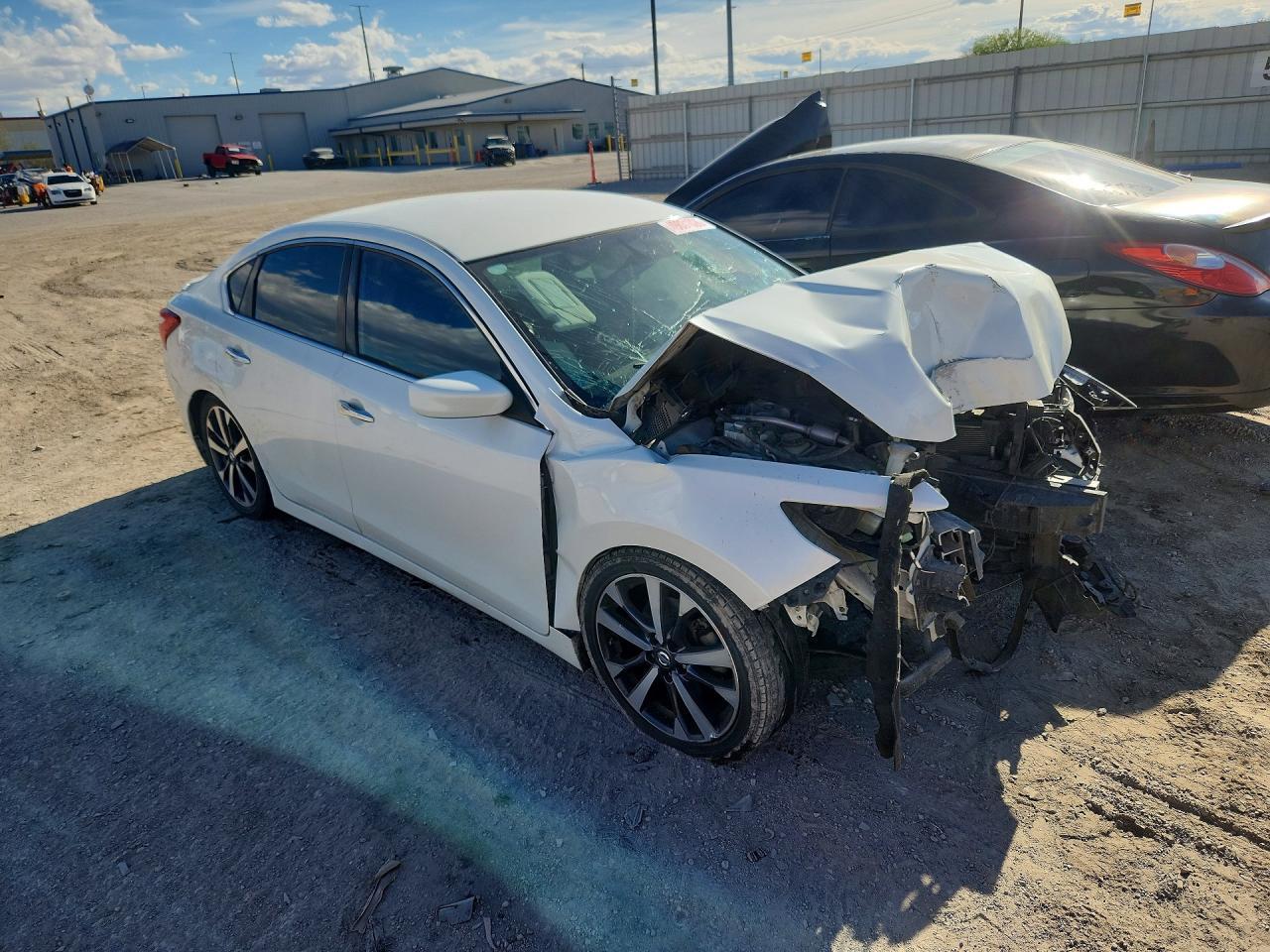2016 Nissan Altima 2.5 Sr - Фото 4