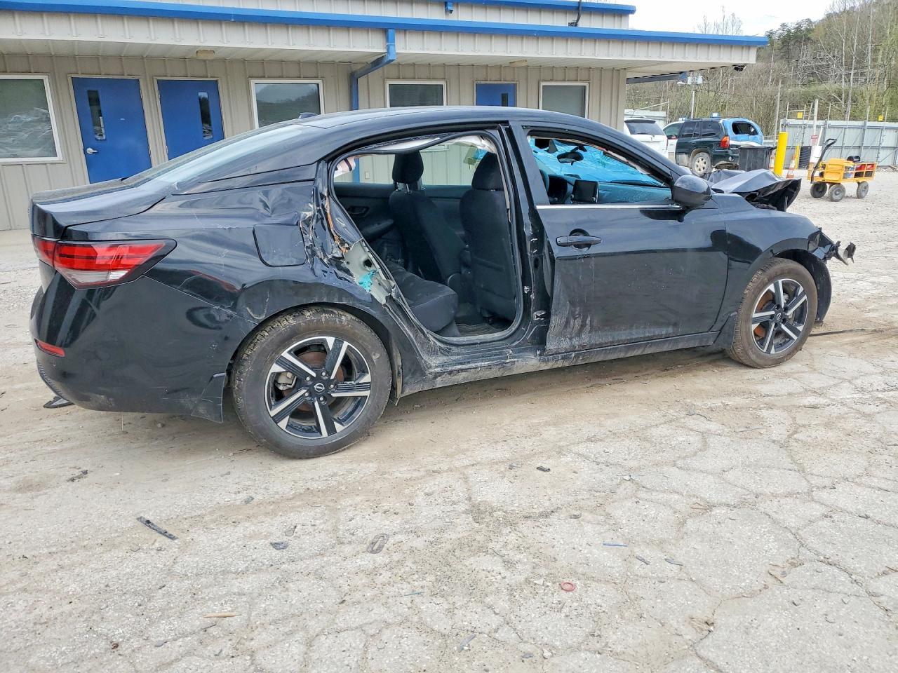 2025 Nissan Sentra Sv - Фото 3
