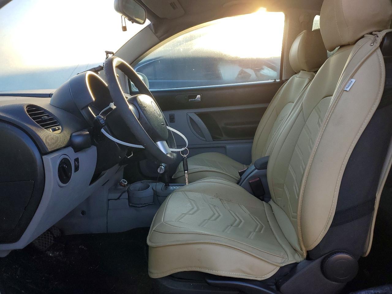 2004 Volkswagen New Beetle - Фото 7