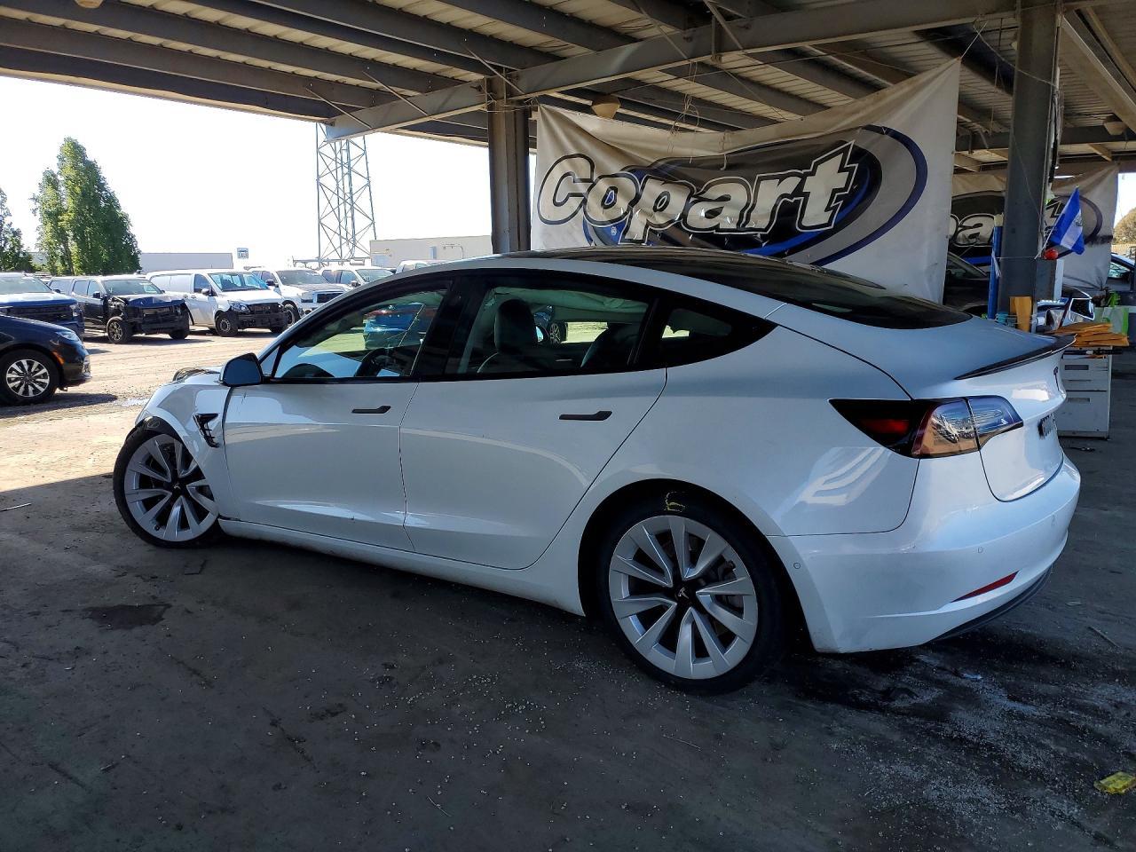 2022 Tesla Model 3 - Image 2