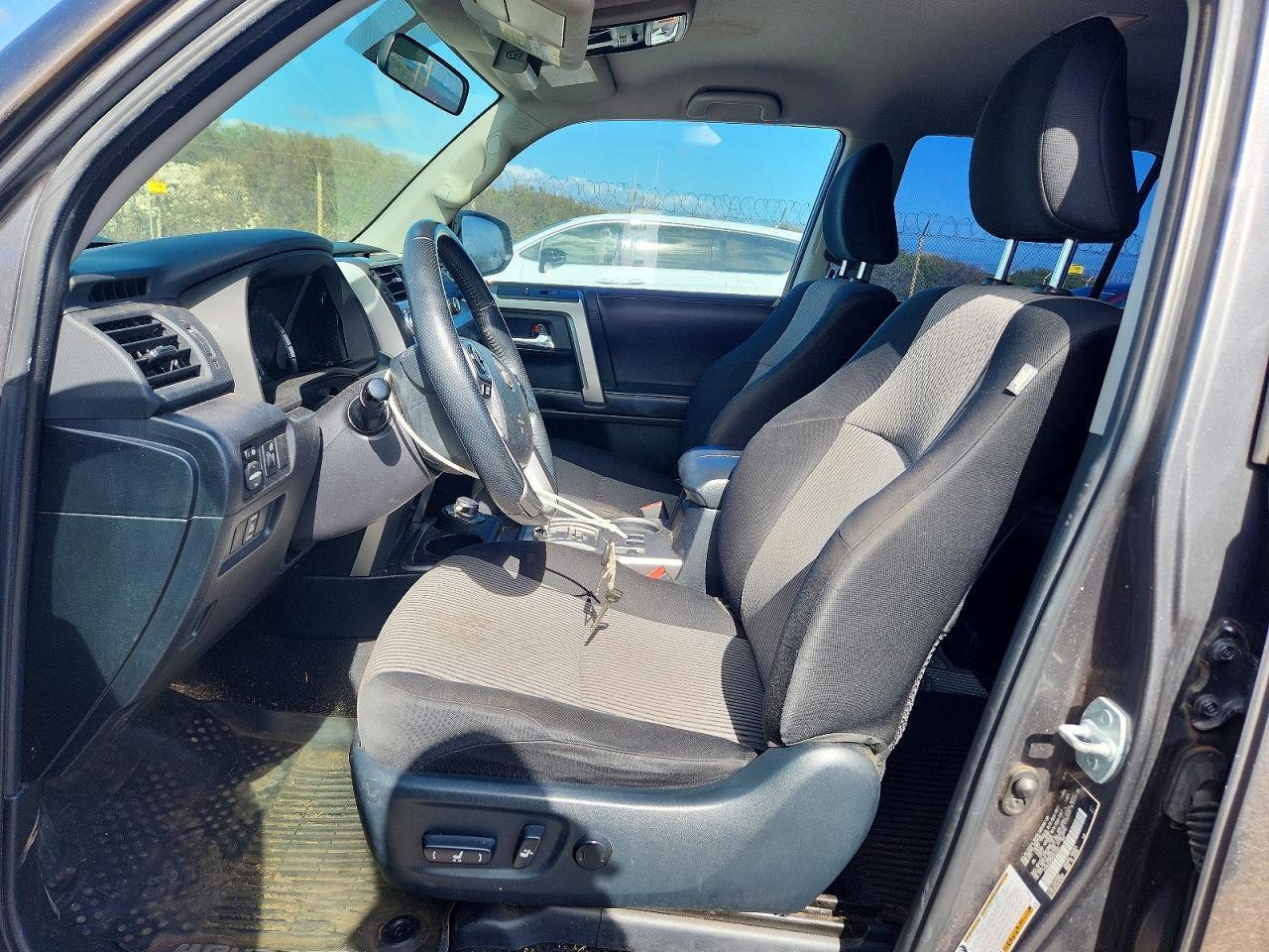 2017 Toyota 4Runner Sr5 - Image 7