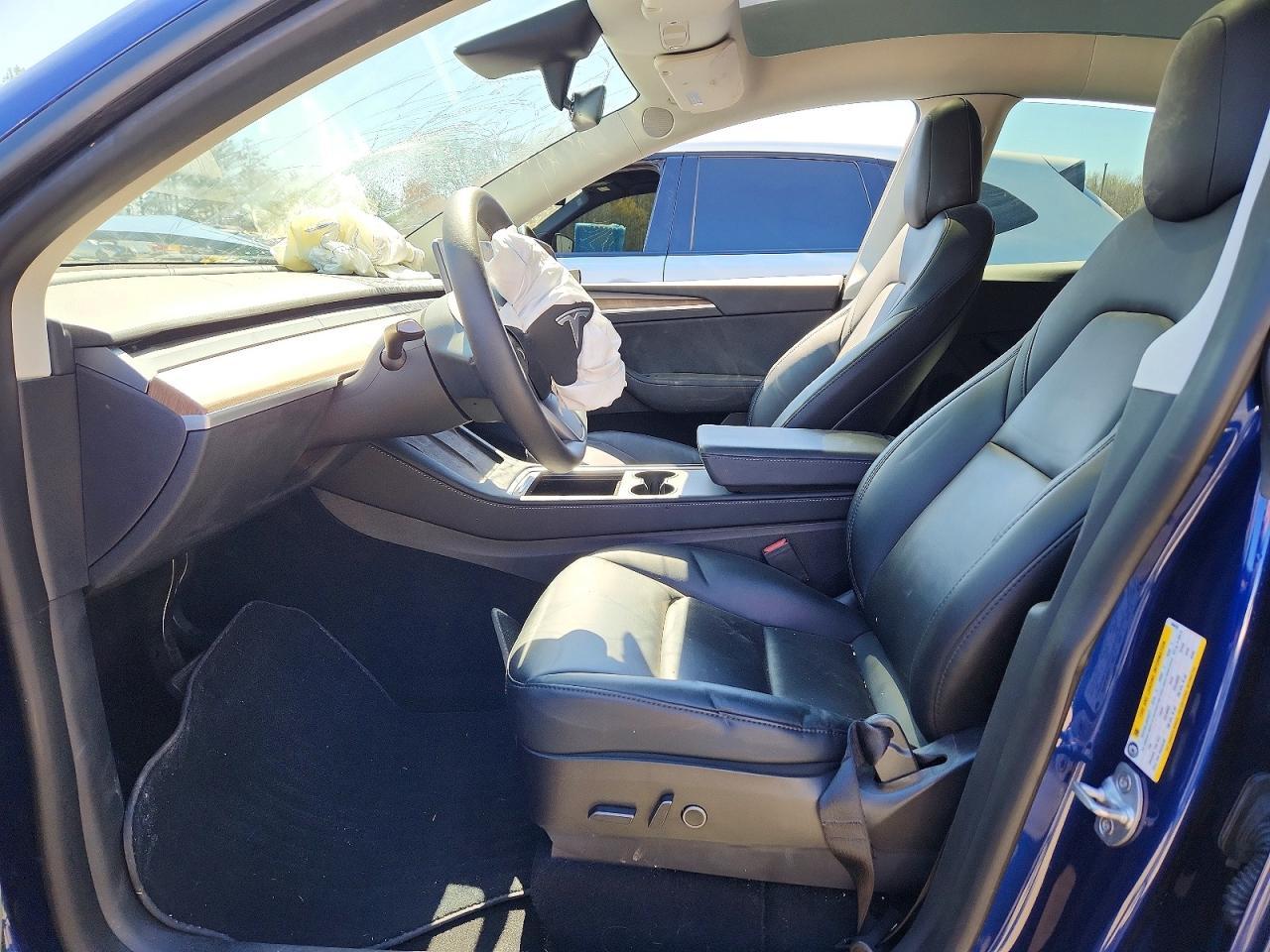 2023 Tesla Model Y - Фото 7