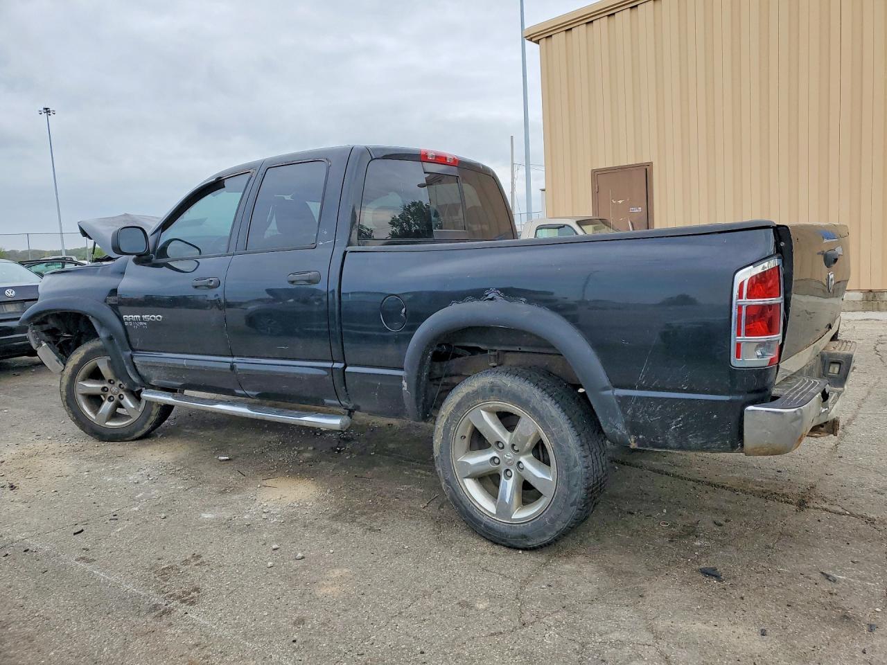 2006 Dodge Ram 1500 St - Фото 2