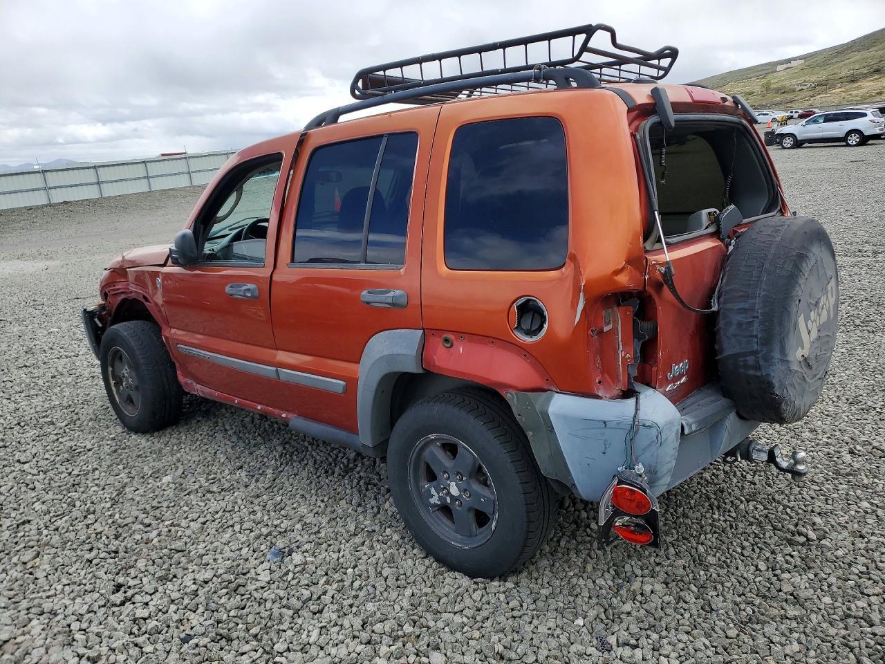 2005 Jeep Liberty Sport - Фото 2