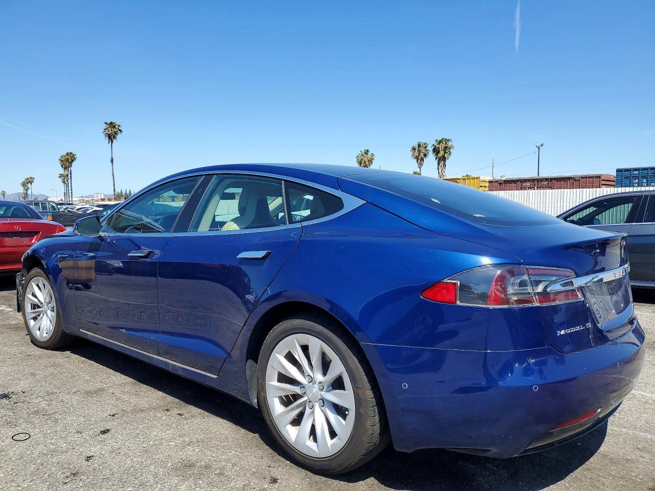 2017 Tesla Model S - Image 2