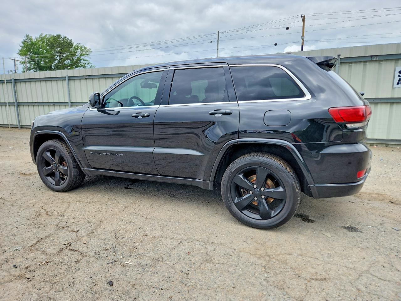 2015 Jeep Grand Cherokee Laredo - Фото 2