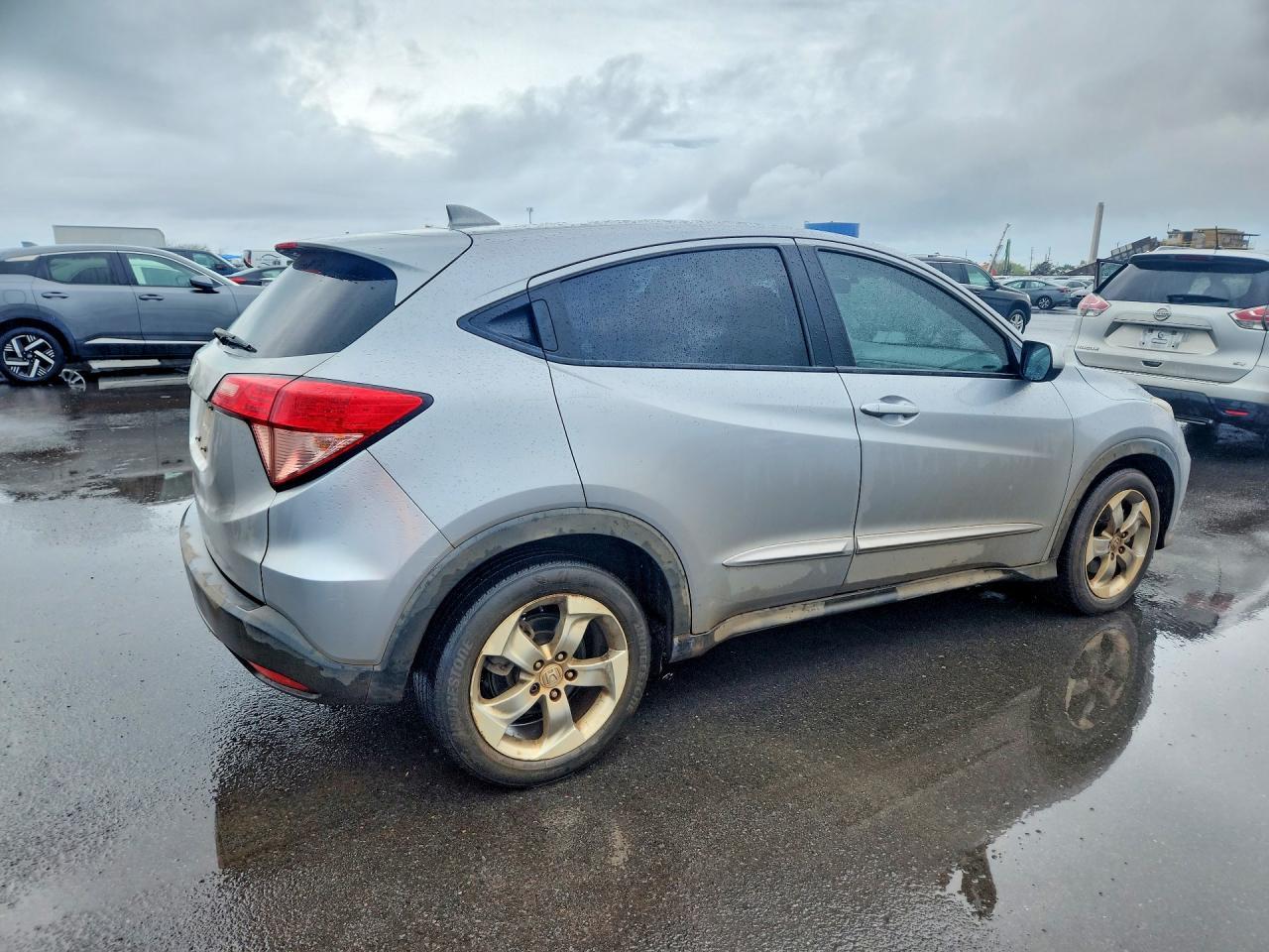 2017 Honda Hr-V Lx - Image 3
