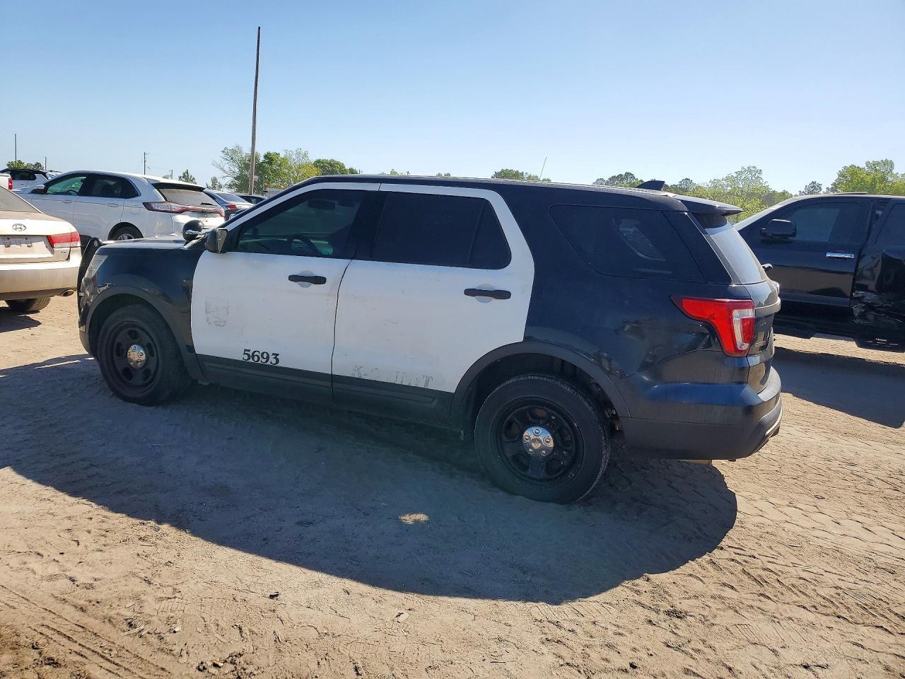 2017 Ford Explorer Police Interceptor - Image 2