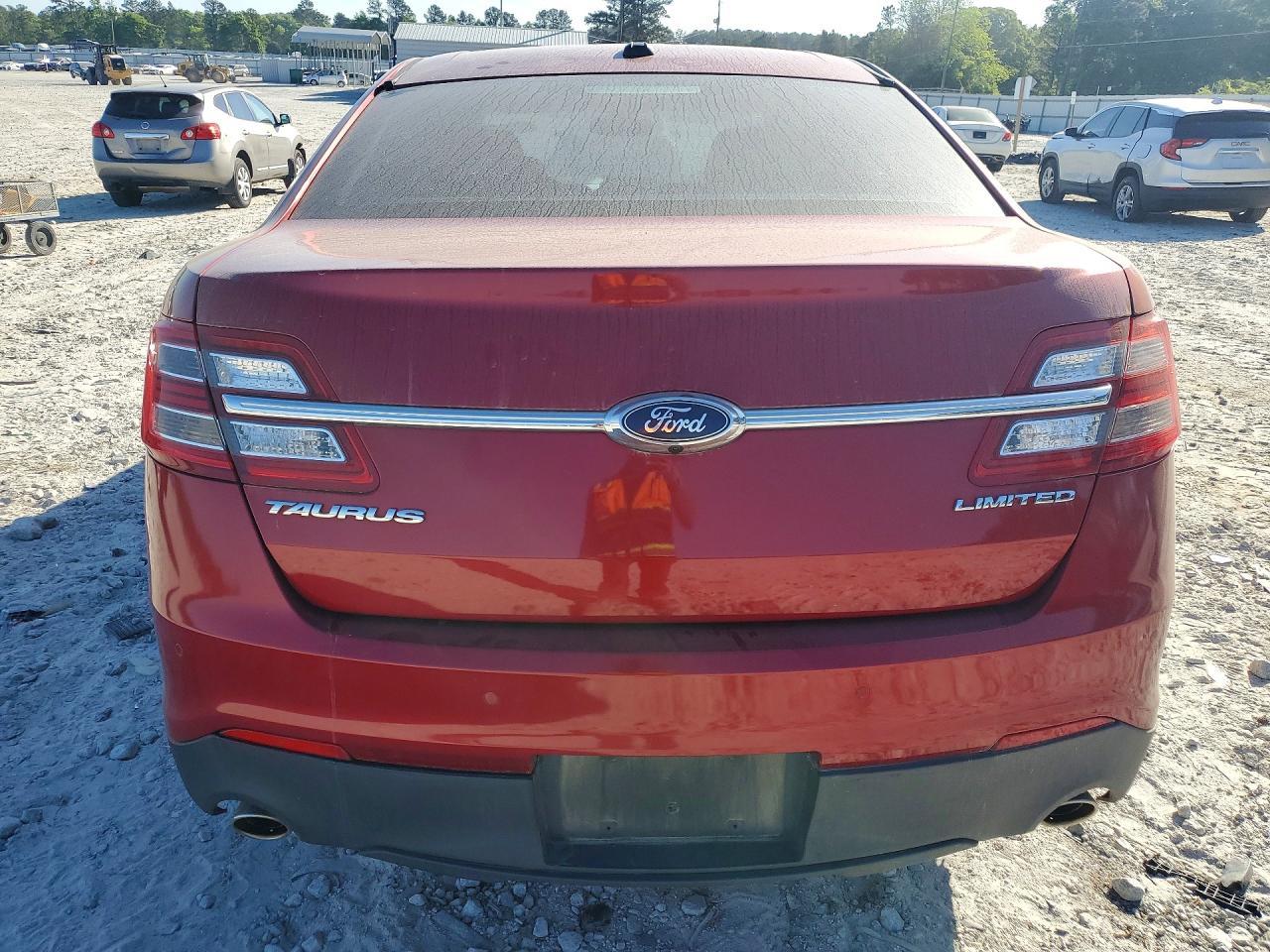 2016 Ford Taurus Limited - Image 6