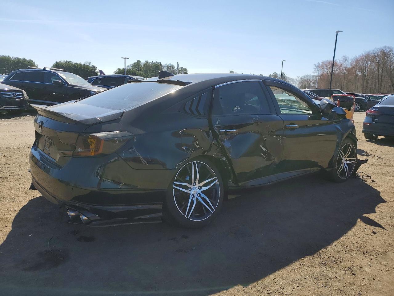 2022 Honda Accord Touring - Фото 3