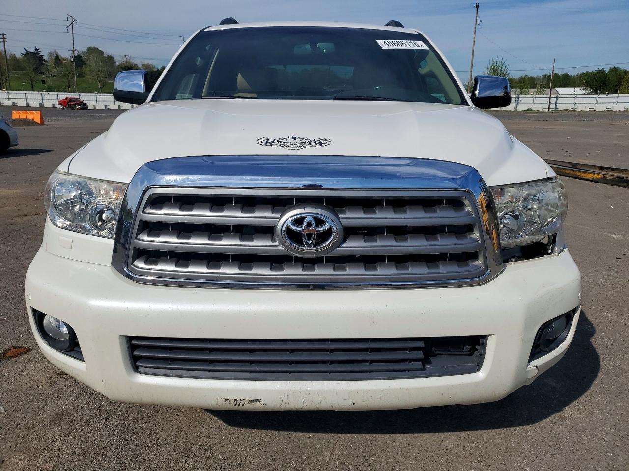2016 Toyota Sequoia Platinum - Image 5