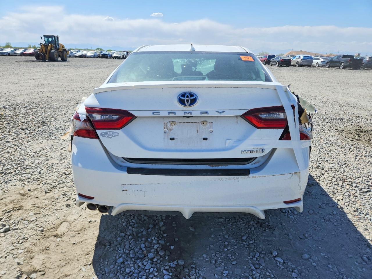 2024 Toyota Camry Hybrid Se - Image 6